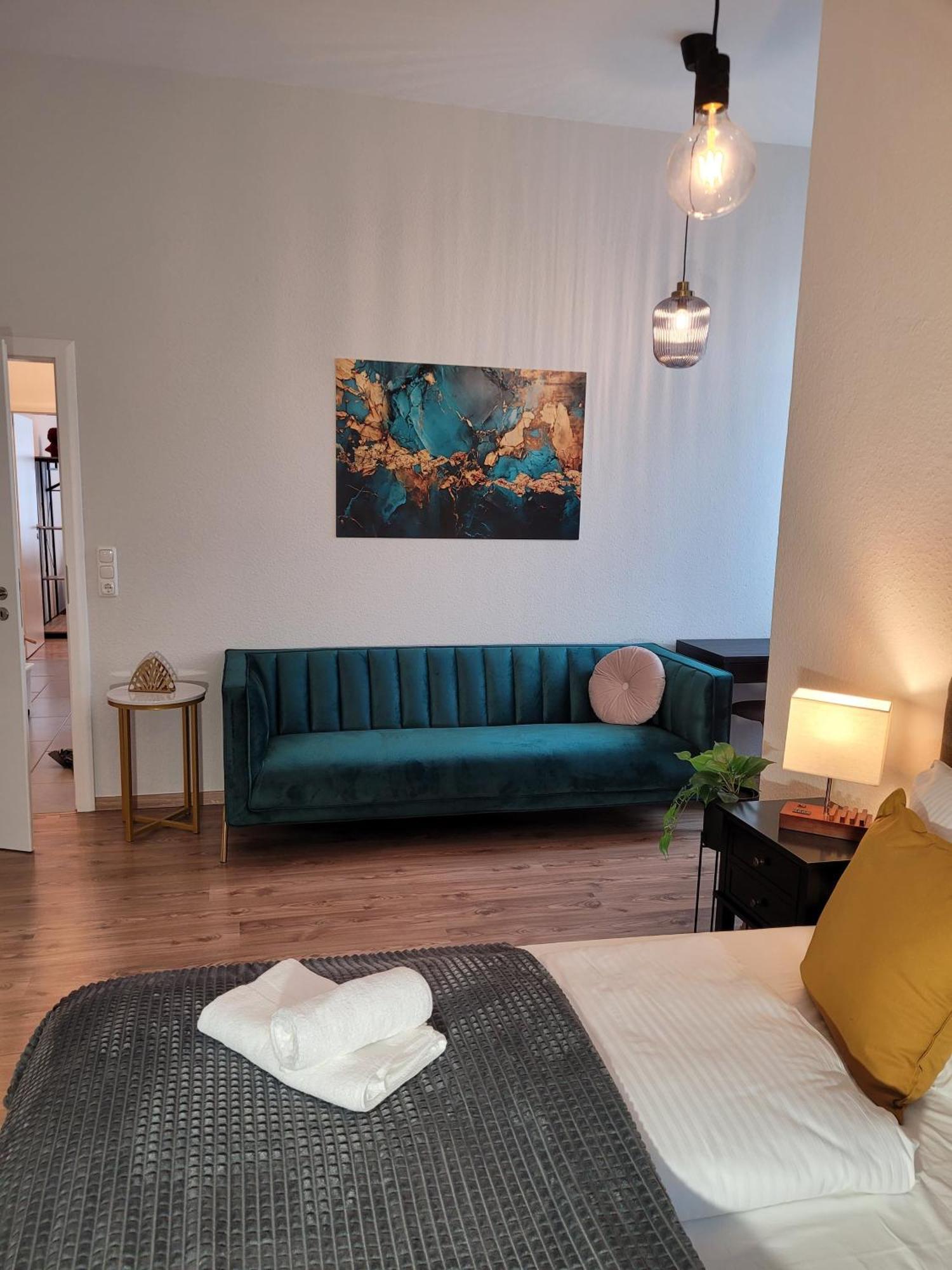 T21 - Apartment Direkt Im Zentrum Mit Parkplatz Chemnitz Exterior foto
