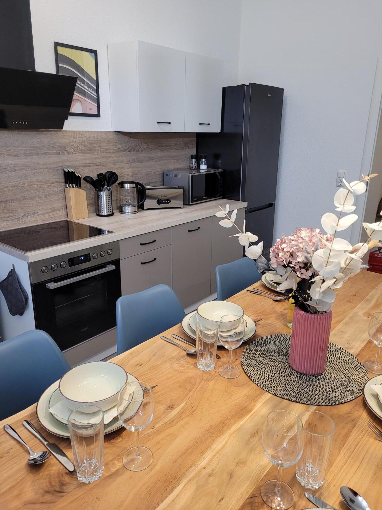 T21 - Apartment Direkt Im Zentrum Mit Parkplatz Chemnitz Exterior foto