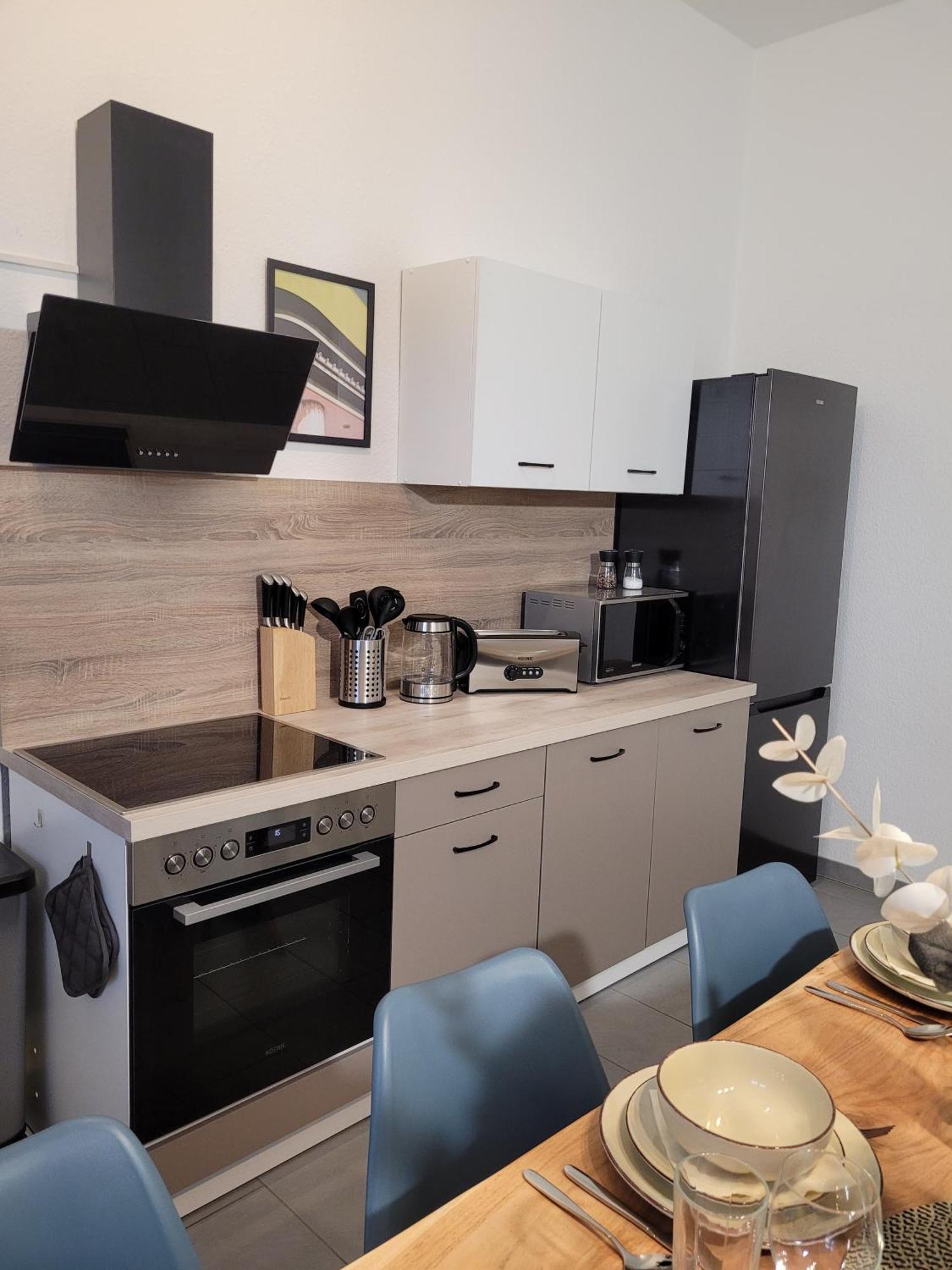 T21 - Apartment Direkt Im Zentrum Mit Parkplatz Chemnitz Exterior foto