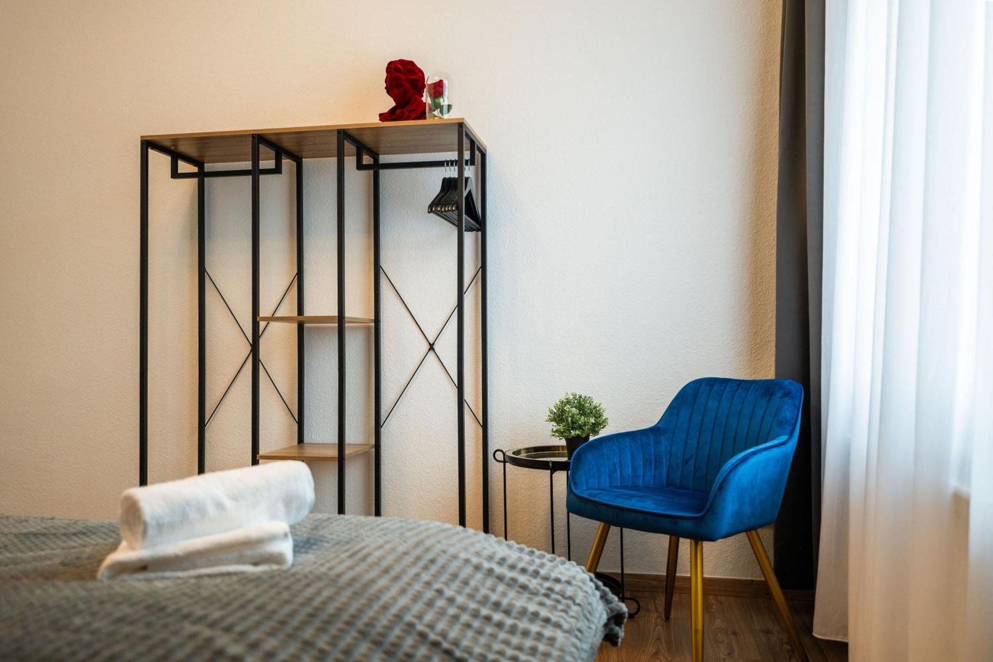 T21 - Apartment Direkt Im Zentrum Mit Parkplatz Chemnitz Exterior foto